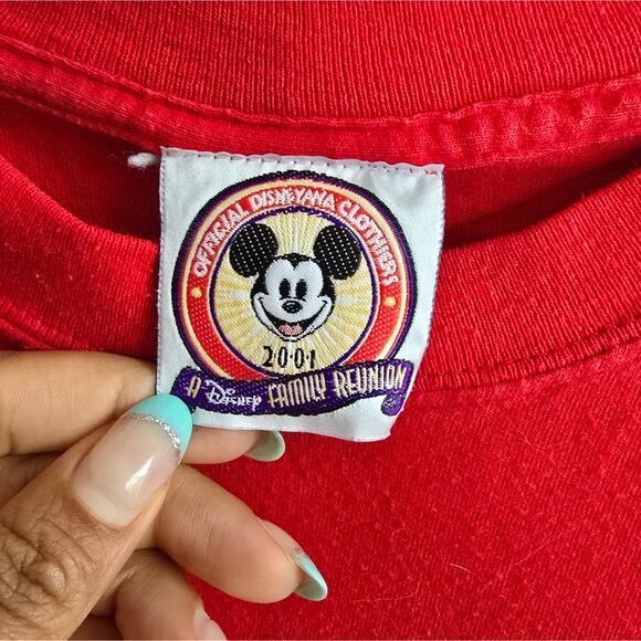 Vintage Disney Red 2001 Disneyana Convention Family Reunion Graphic Tee XXXL - Picture 8 of 13